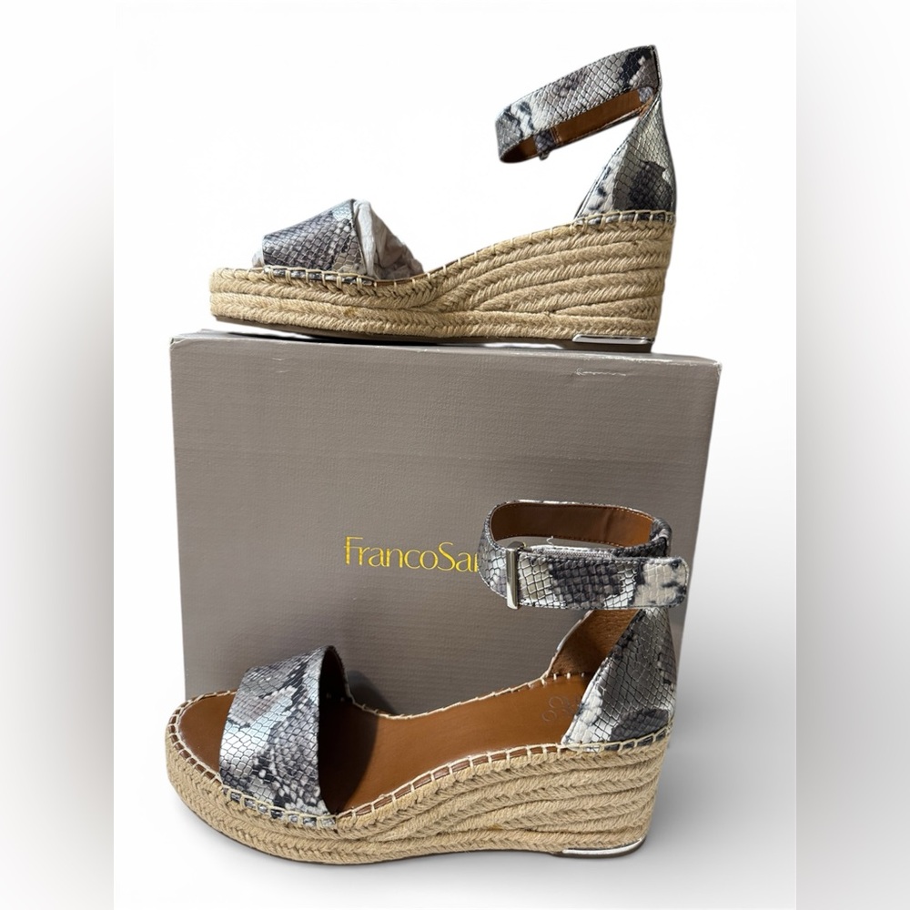 Snakeskin Pattern Wedge Sandals- Size 11